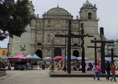 Tras plantón magisterial, el Centro Histórico de la ciudad de Oaxaca luce semi despejada